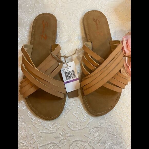 🛍️Seven 7 Melbourne Multi strap comfort sandals available in Sizes:7,  11 🎁 - Picture 9 of 9